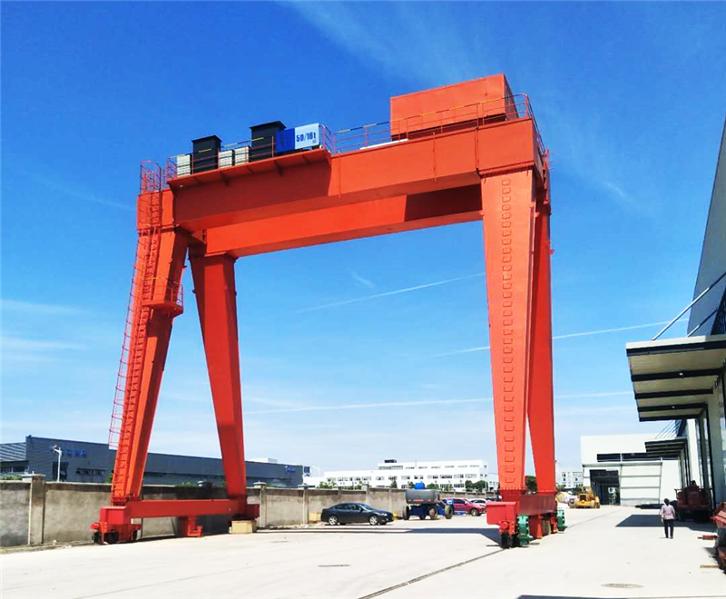 歐式新型雙主梁門式起重機